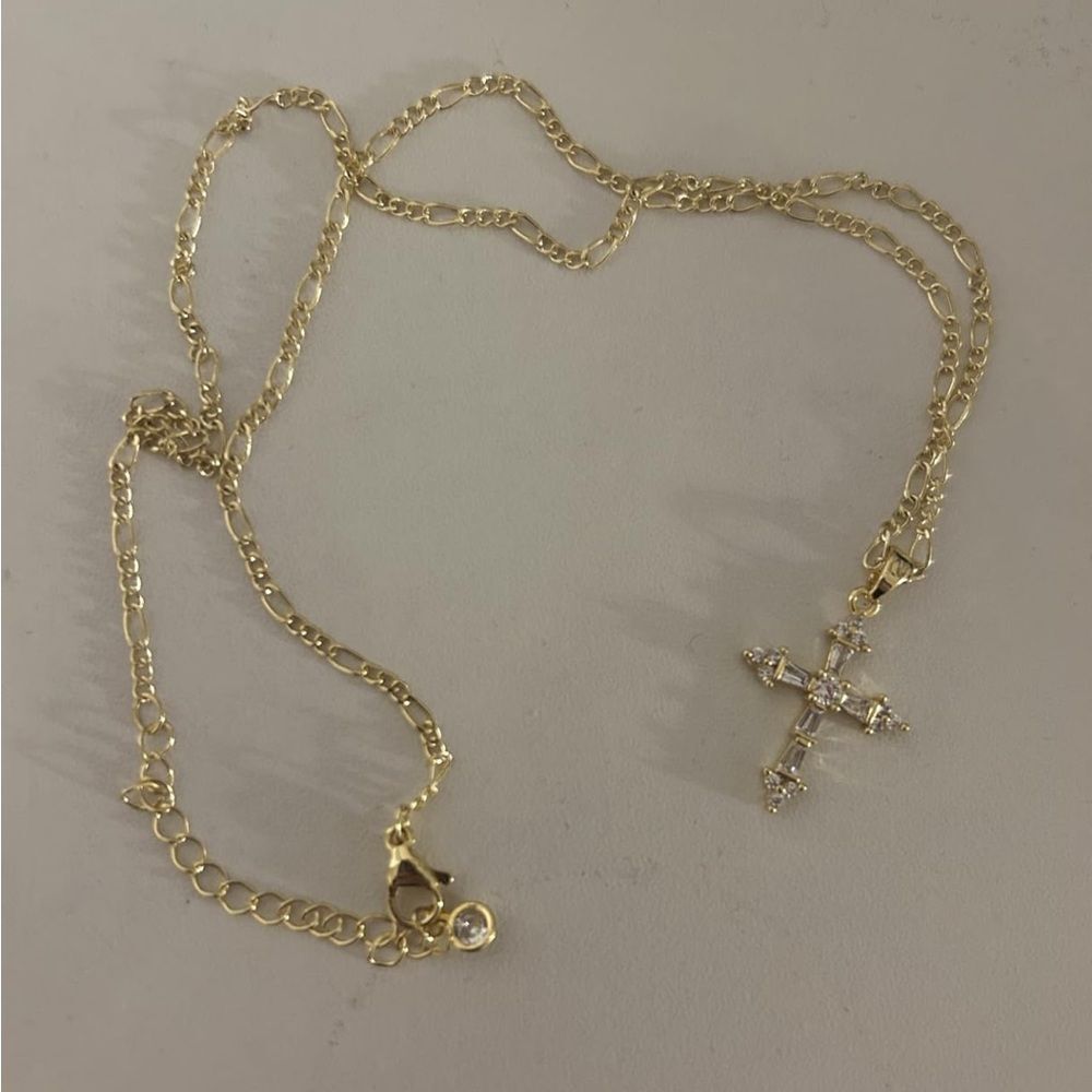 14K Gold Plated Cross Pendant Necklace Dainty Chain Simulated Diamond Preppy - Picture 5 of 6